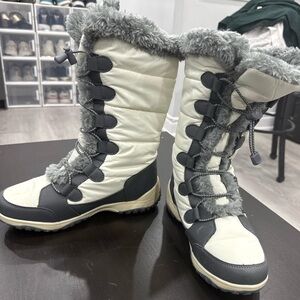 Mountain warehouse winter boots for women